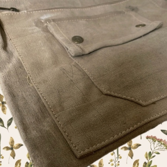 MoSo Ops Double Snap Crossbag - Picture 11 of 13